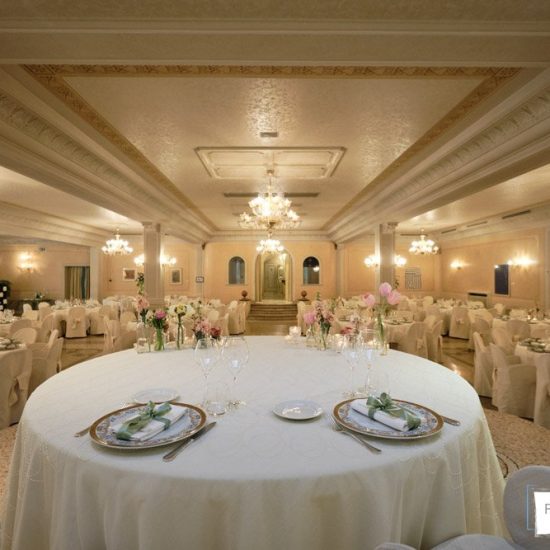 foto di allestimenti a brescia brescia 0007 550x550 - Servizi fotografici ad allestimenti in locations