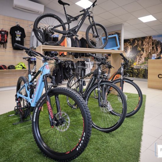 servizio fotografico aziendale brescia 0066 550x550 - Servizio fotografico aziendale a Brescia