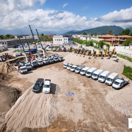 servizio fotografico aziendale brescia 0070 550x550 - Servizio fotografico aziendale a Brescia