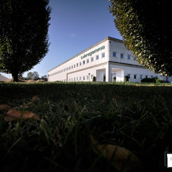 servizio fotografico aziendale brescia 0078 550x550 - Servizio fotografico aziendale a Brescia